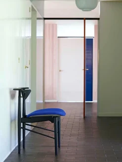 Karmstolen, eg olie/valnød af Finn Juhl<House of Finn Juhl Outlet