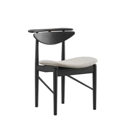 Karmstolen, eg olie/valnød af Finn Juhl<House of Finn Juhl Outlet