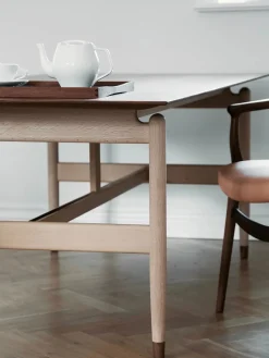 Kaufmann Bord af Finn Juhl<House of Finn Juhl