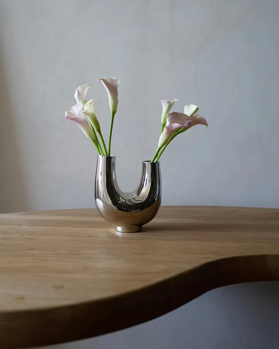 Kazumi Vase, silver fra<Hein Studio Outlet