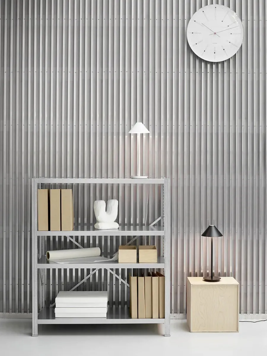 Keglen Bordlampe, black fra<Louis Poulsen Online