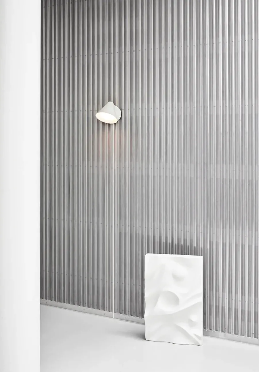 Keglen Væglampe fra<Louis Poulsen Clearance