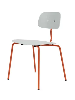 Kevi 2060 stol i Oyster fra<Montana Clearance