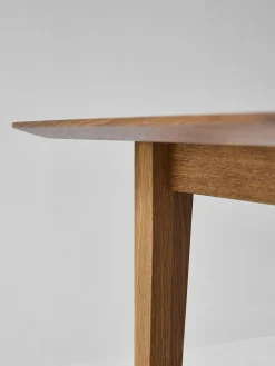 Kia's Table fra<DK3 Discount