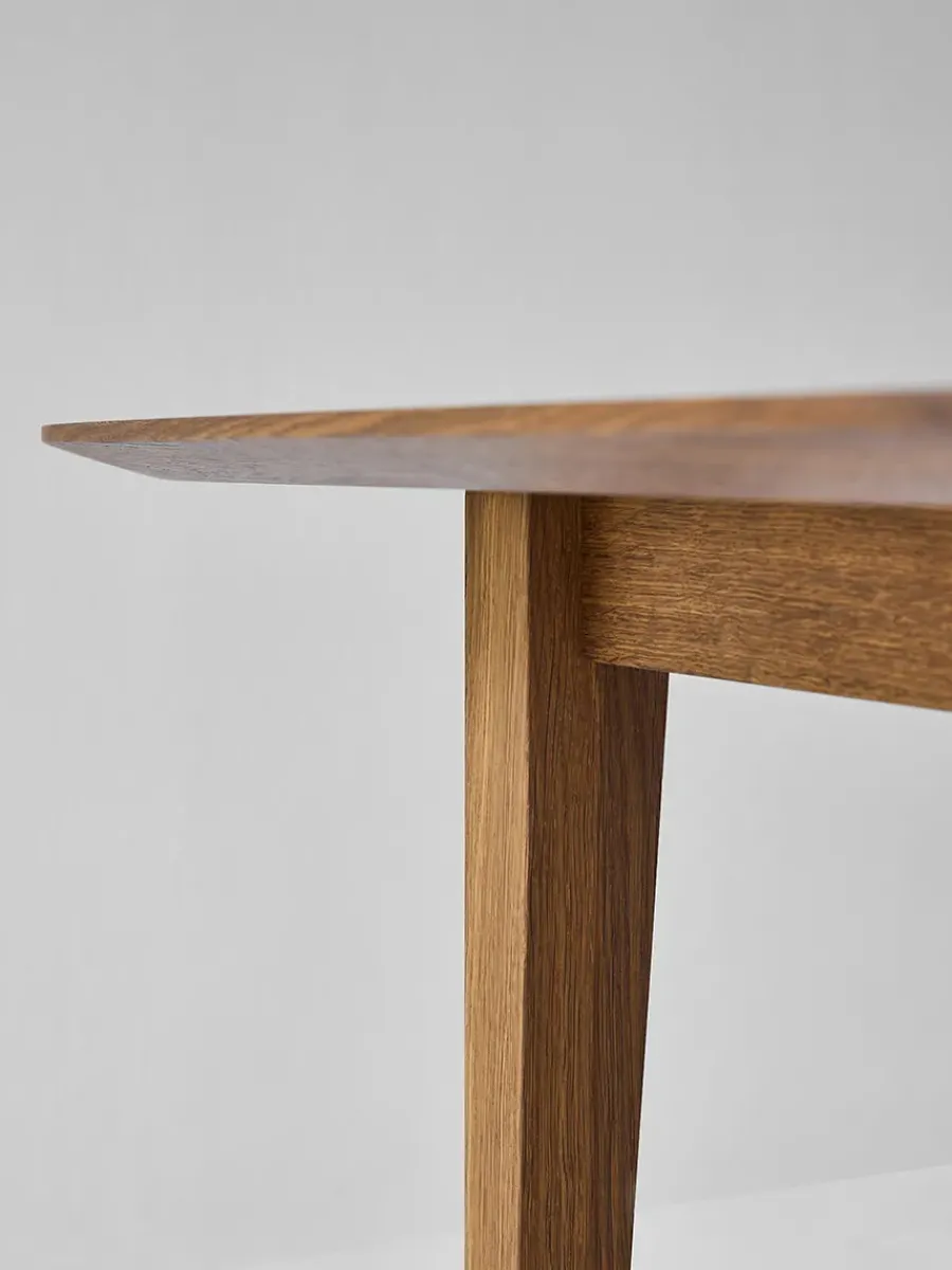 Kia's Table fra<DK3 Discount