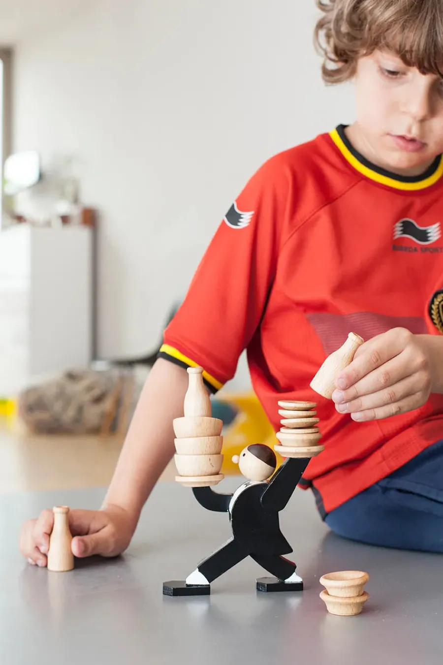 Don't Tip The Waiter, stacking game<Kikkerland Hot