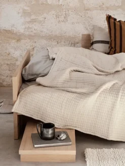 Kona Side Table fra<Ferm Living Outlet