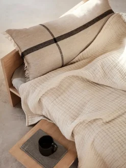 Kona Side Table fra<Ferm Living Outlet