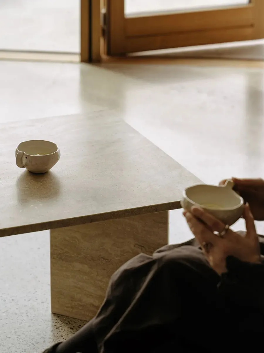 Konkylie Sofabord fra<Wabi Sabi Nordic Online