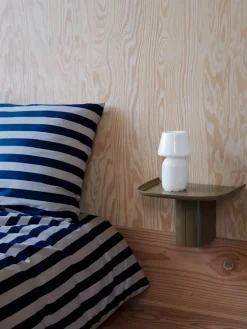 Korpus Shelf, small fra<HAY New