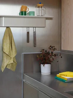 Korpus Shelf, small fra<HAY New