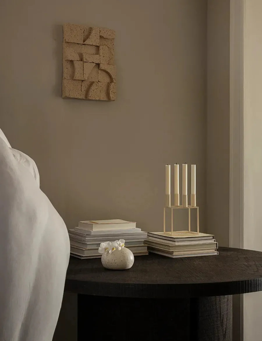 Kubus 4 Lysestage, bruneret kobber fra<Audo Copenhagen Discount