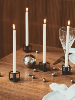 Kubus Micro lysestager, sort fra<Audo Copenhagen Clearance