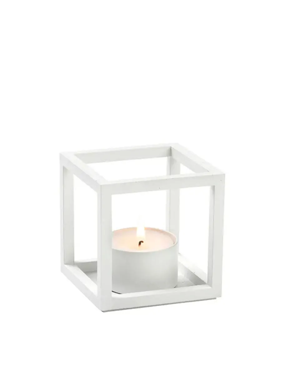 Kubus T Lysestage, guldbelagt fra<Audo Copenhagen Online