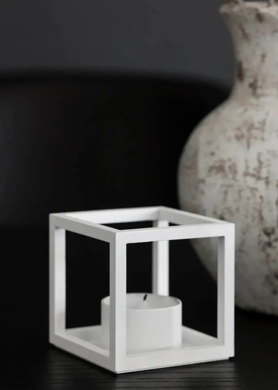 Kubus T Lysestage, sort fra<Audo Copenhagen New