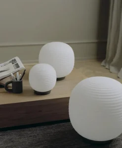 Lantern Globe gulvlampe large, fra<New Works New