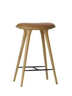 Lav barstol i mørkbejdset bøg fra<Mater Online