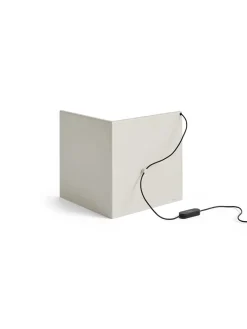 LBM Corner Bordlampe fra<HAY Outlet