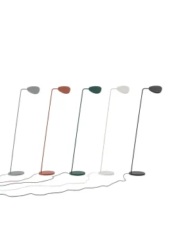 Leaf Floor Lamp fra<Muuto Online