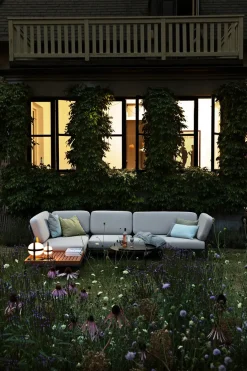 Level table fra<Houe Outlet