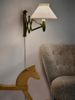 Limited Edition Model 224 Saxlampe, Green Classics fra<Le Klint New