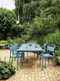 Linear Steel Armchair fra<Muuto New