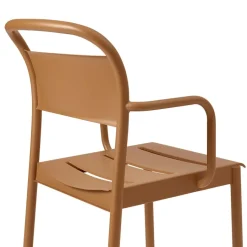 Linear Steel Armchair fra<Muuto New