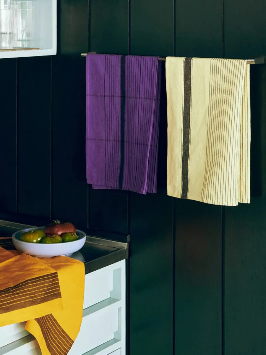 Linear Tea Towel fra<HAY Hot