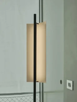 Lámina 45 Gulvlampe fra Santa and Cole<Santa & Cole Sale