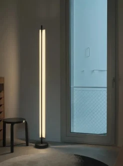 Lámina 165 Gulvlampe fra Santa and Cole<Santa & Cole Sale