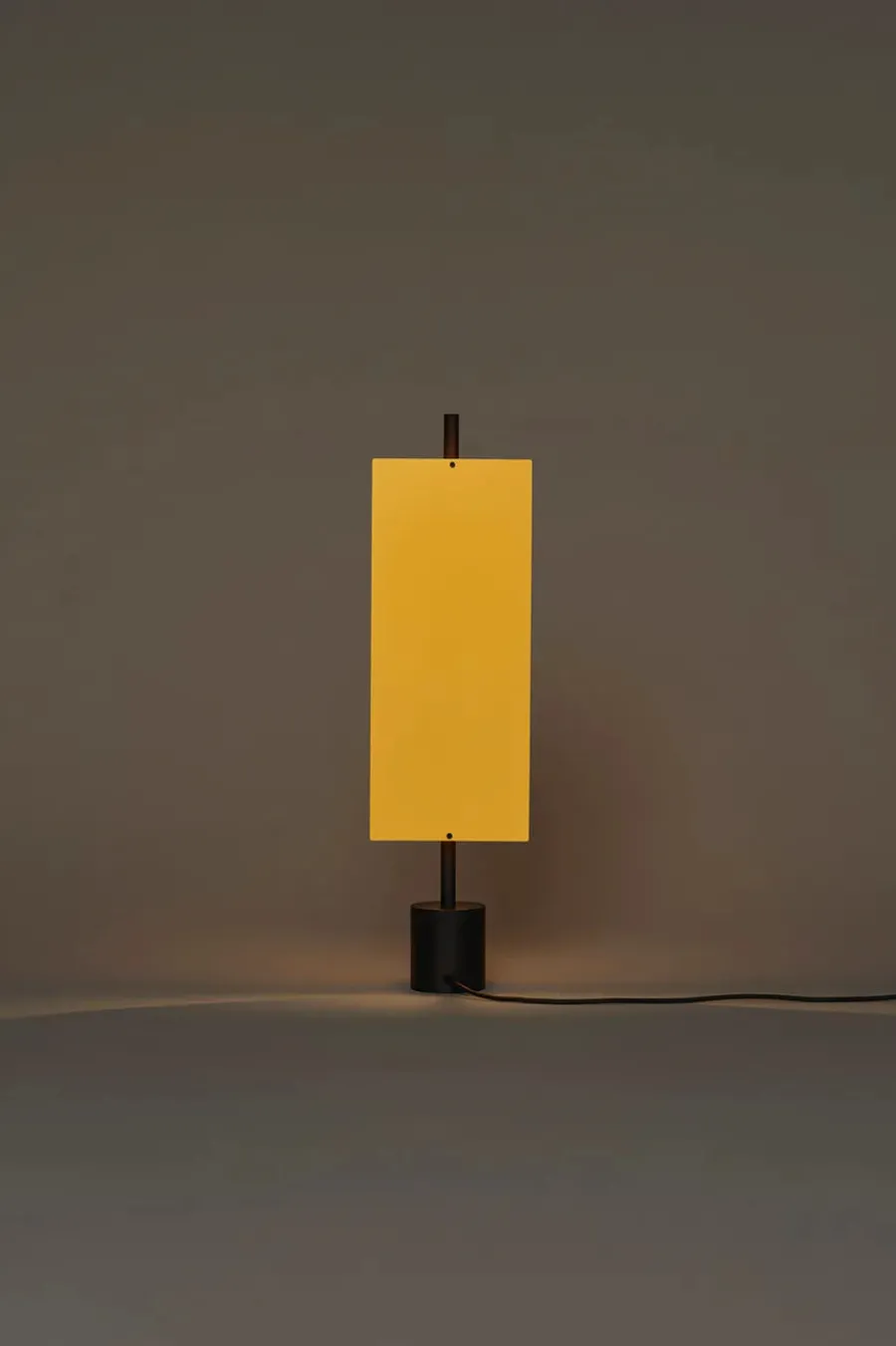 Lámina Dorada 45 Bordlampe fra Santa and Cole<Santa & Cole Outlet