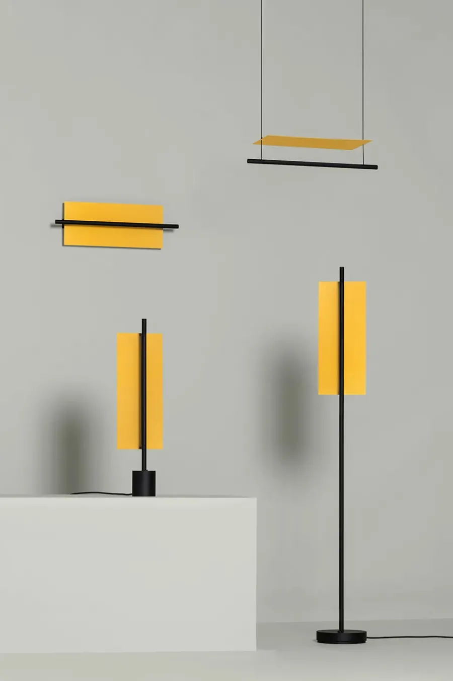 Lámina Dorada 45 Bordlampe fra Santa and Cole<Santa & Cole Outlet