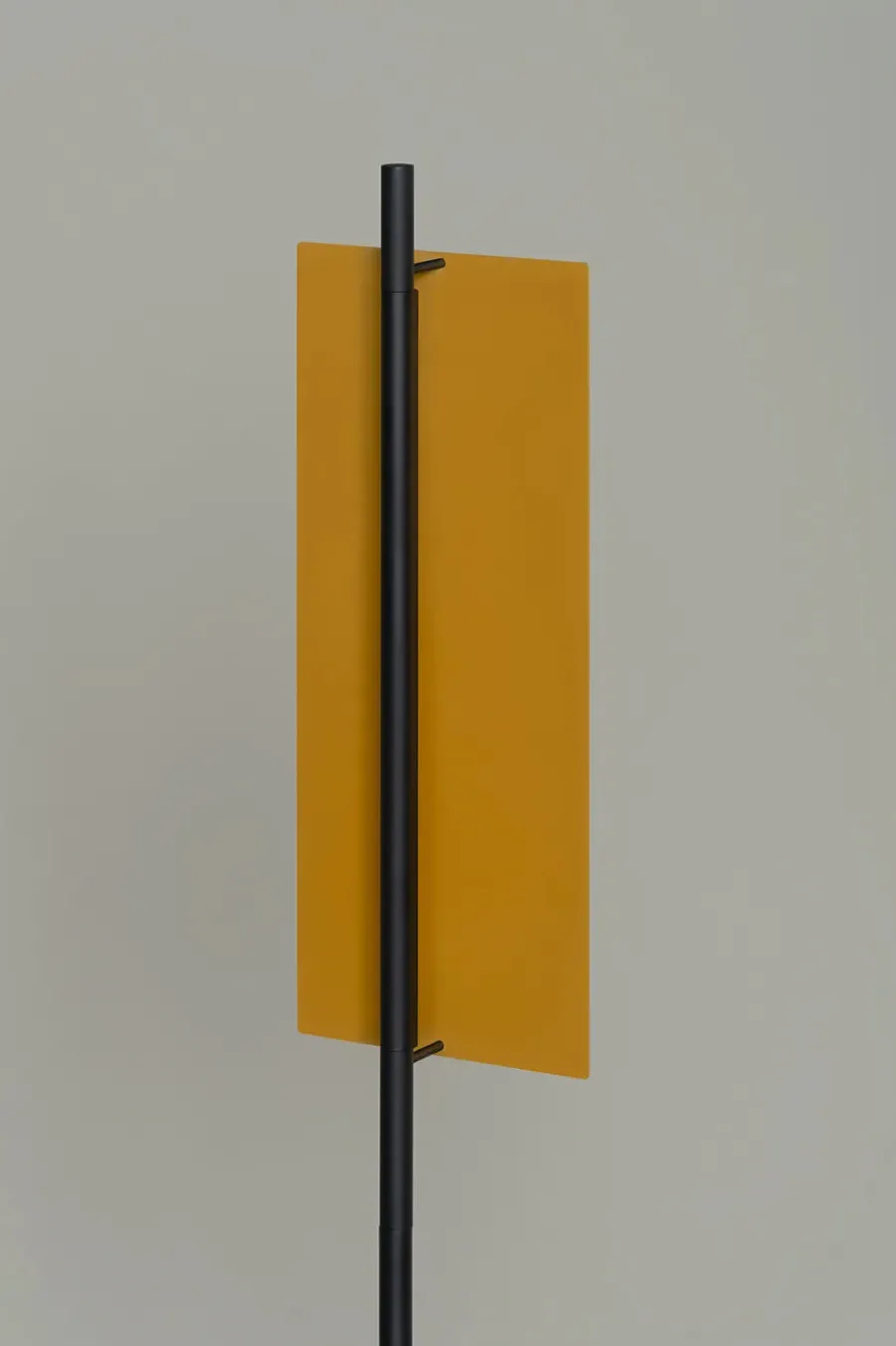 Lámina Dorada 45 Gulvlampe fra Santa and Cole<Santa & Cole Best