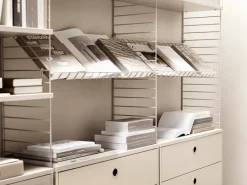 Magasinhylde, træ fra String<String Furniture Online