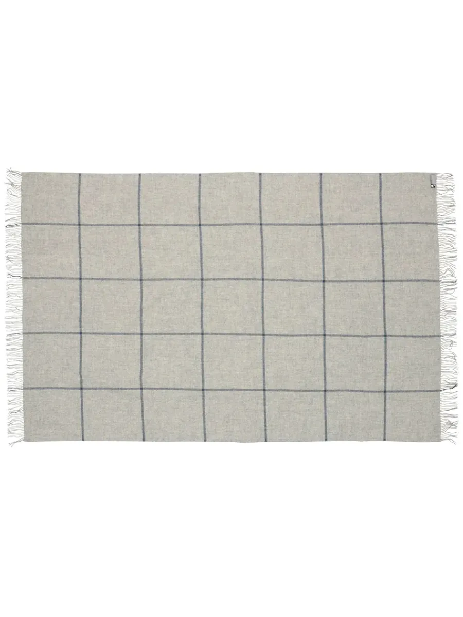 Mandø Plaid, nordic grey fra<Silkeborg Uldspinderi Hot