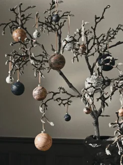 Marble Baubles, M, sæt á 4 stk. fra<Ferm Living Online