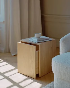 Mass Side Table, oak fra<New Works Hot