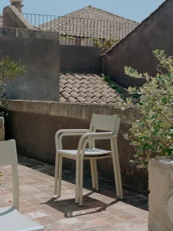 May Armchair, light grey fra<New Works Online