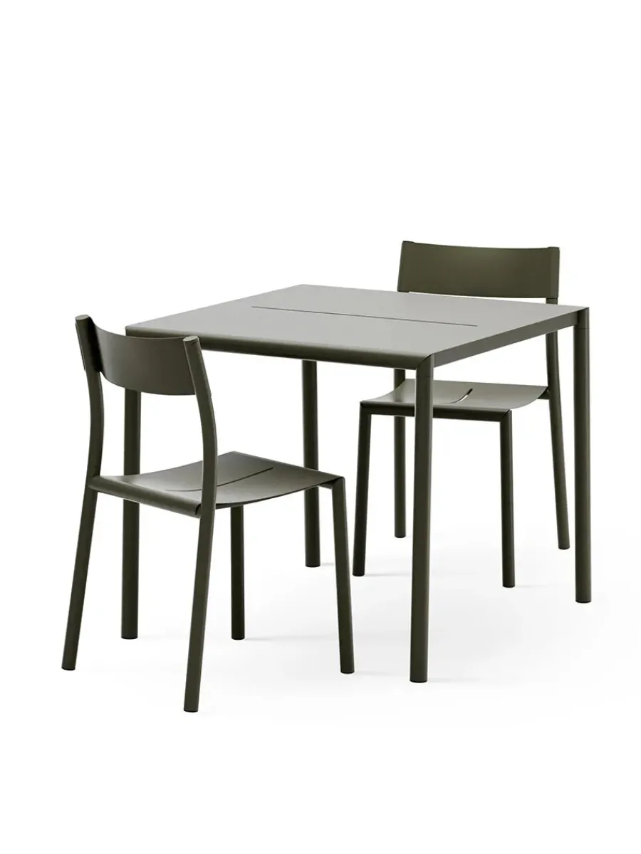 May sæt, 2 stole og bord 85x85 i dark green fra<New Works New