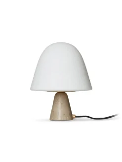 Meadow Bordlampe fra<Fredericia Furniture Online