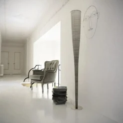 Mite Gulvlampe fra<Foscarini New