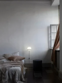 Model 237/1 Væglampe m. kontakt fra<Astep Best