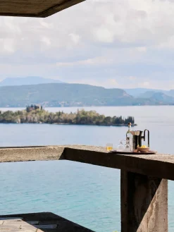 Momento JH38 Kande, poleret stål af Jaime Hayon<&Tradition Online