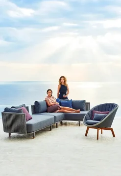 Moments 2 pers. Sofa højre inkl. hynder fra<Cane-line New