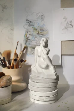 Moments of Being, Silent Change fra<Kähler Discount