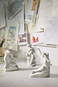 Moments of Being, Silent Change fra<Kähler Discount