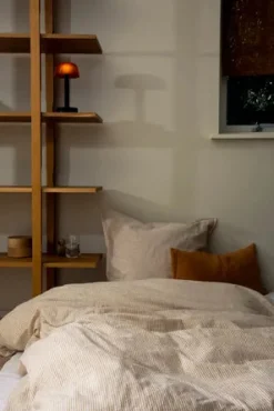 Monochrome Lines Sengetøj, okker/hvid fra<Juna