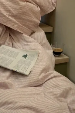 Monochrome Lines Sengetøj, okker/hvid fra<Juna