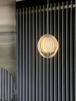 Moon Acrylic Pendant, Ø34 af Verner Panton<Verpan Outlet