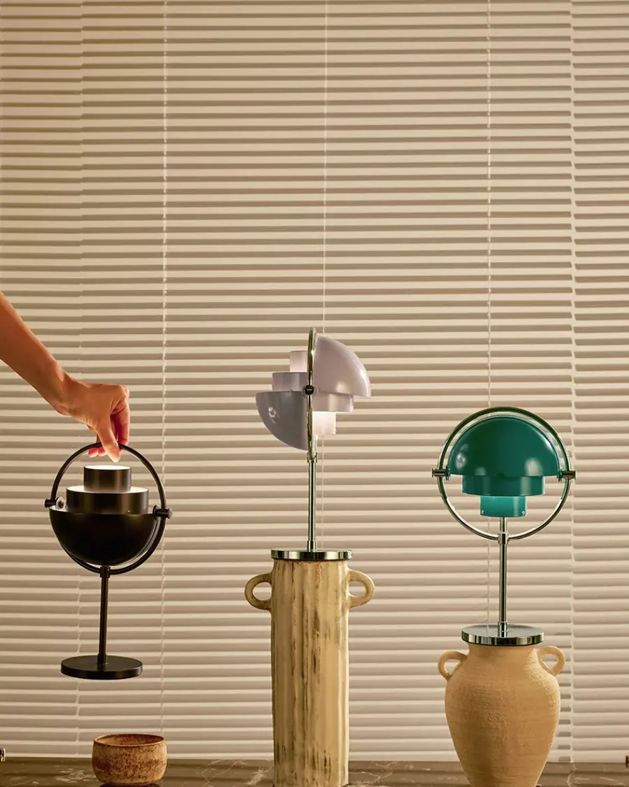 Multi-Lite Portable Bordlampe, krom/hvid fra<GUBI